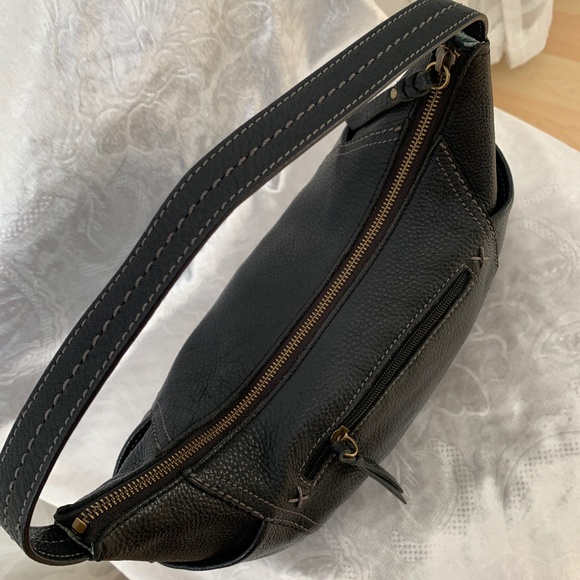 Soft Genuine Leather - The SAK Excellent Condition Sleek Bag - Picture 6 of 12